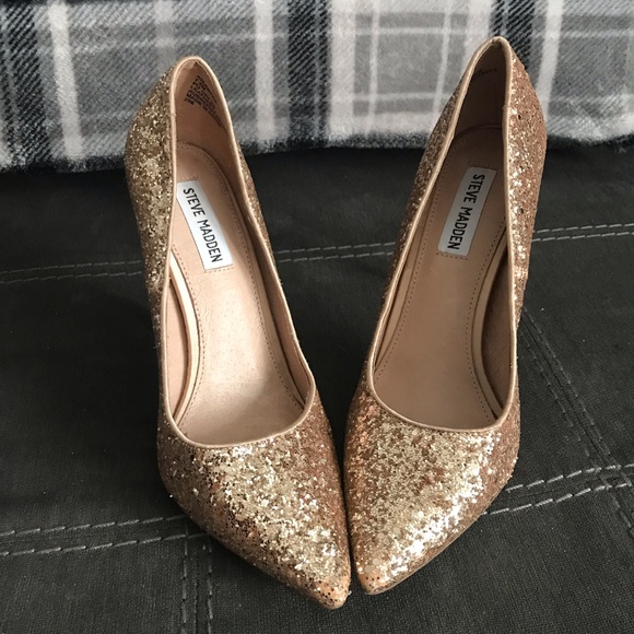 Steve Madden Atlantyc gold glitter heels - Picture 6 of 6